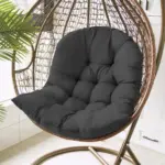 Hübsches und elegantes Schaukelkissen in Eiform